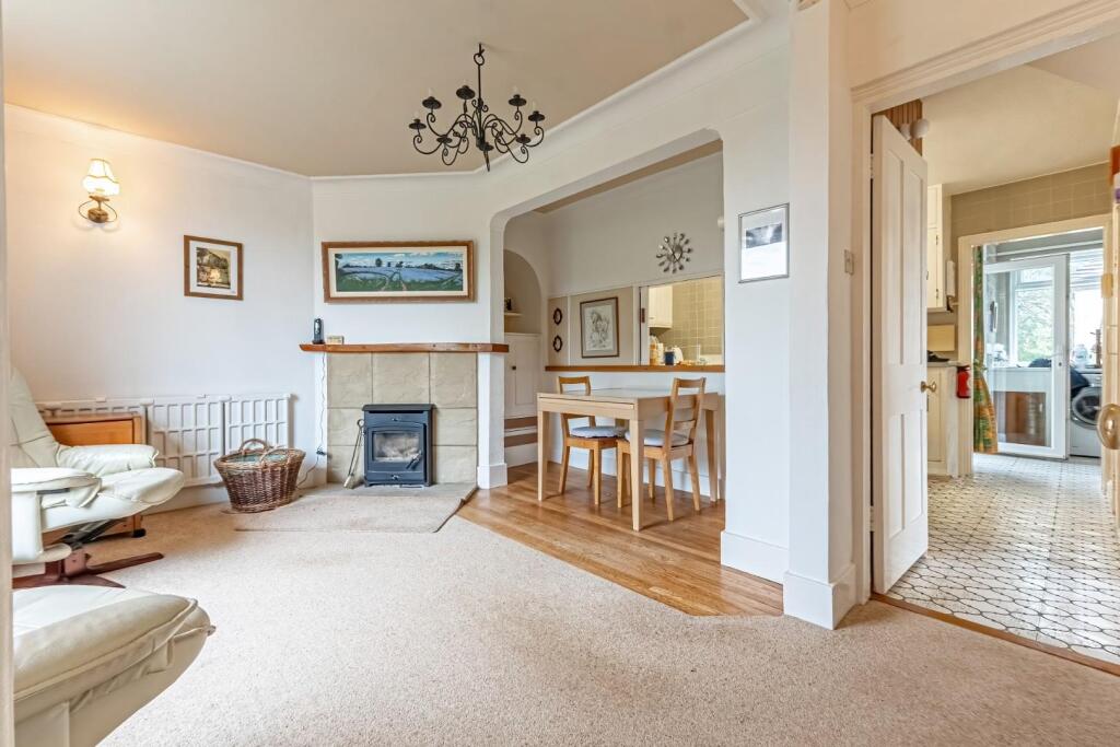 House in Dacorum, Tring - View 4