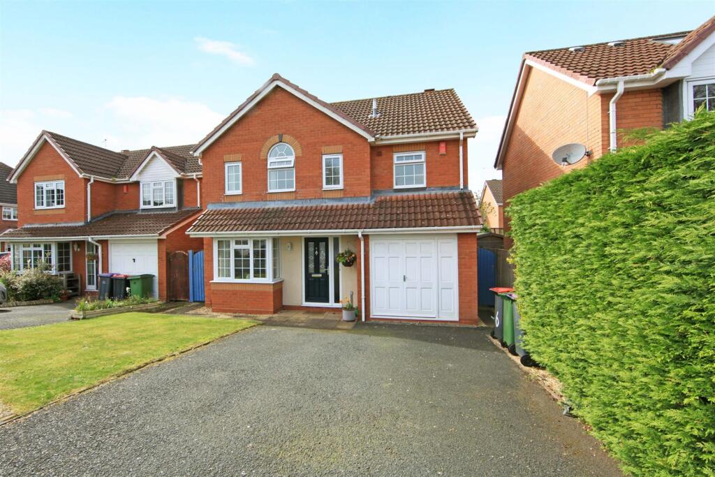 Main image of property: Park End, Newport