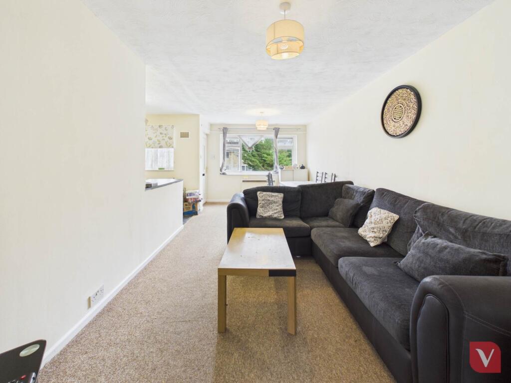 Apartment in Luton - View 4