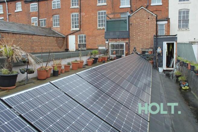solarpanels roof.jpg