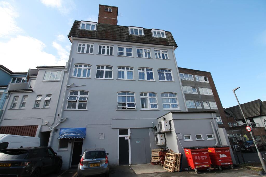Main image of property: Lorne Park Road, Lorne Park Mansions, BH1