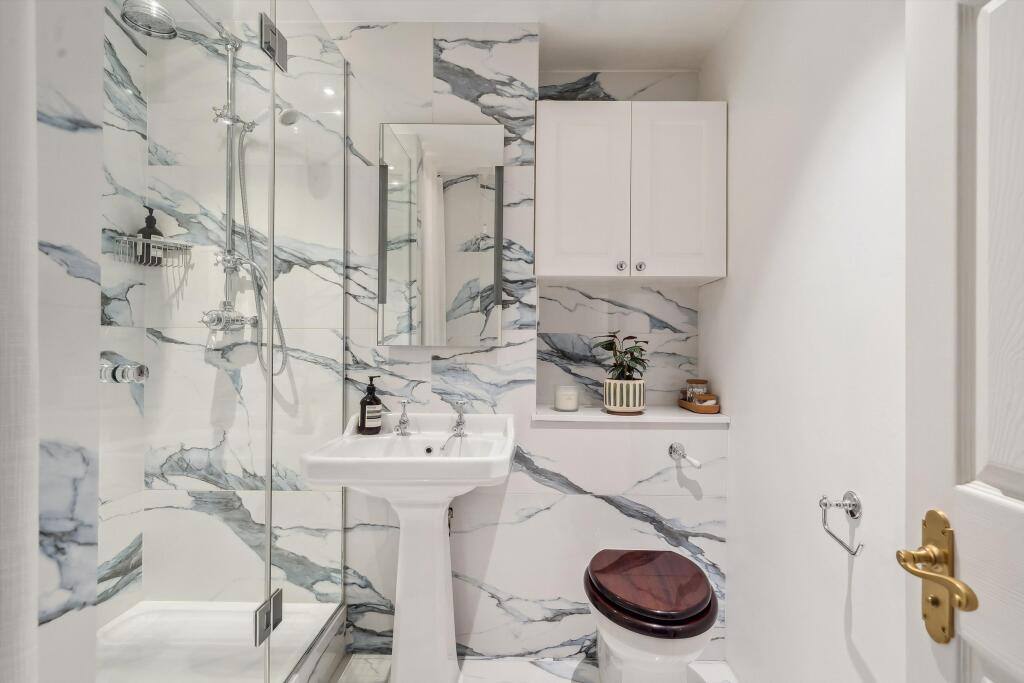 Apartment in London - View 2