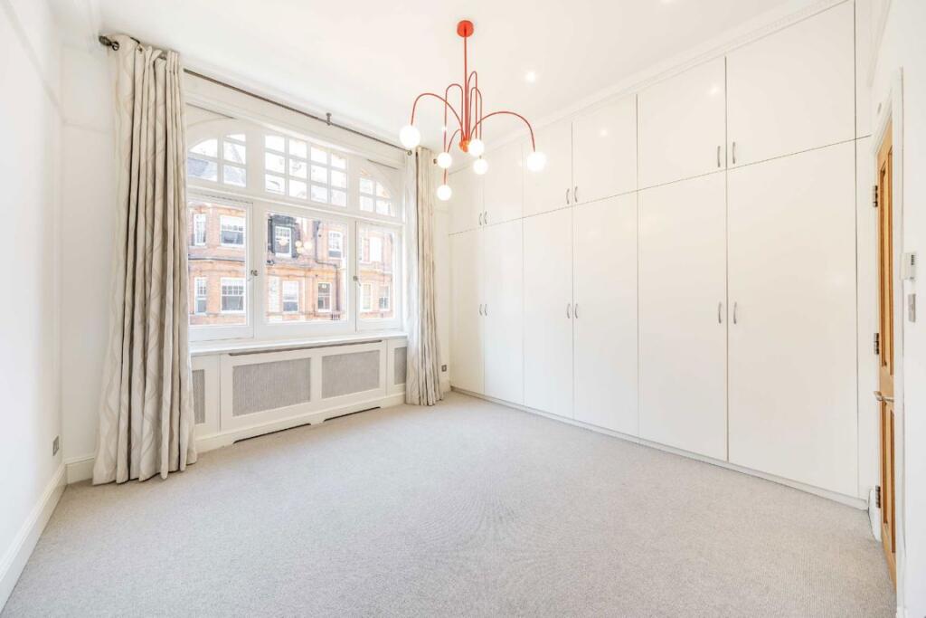 Apartment in London - View 4