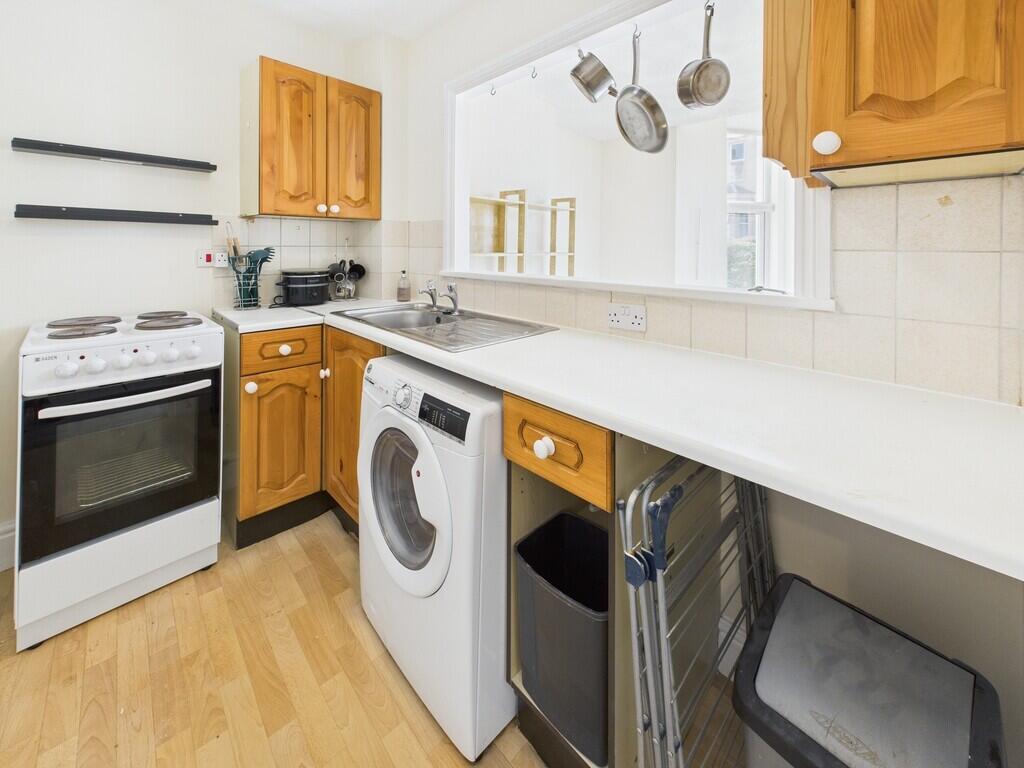 Apartment in Plymouth - View 5