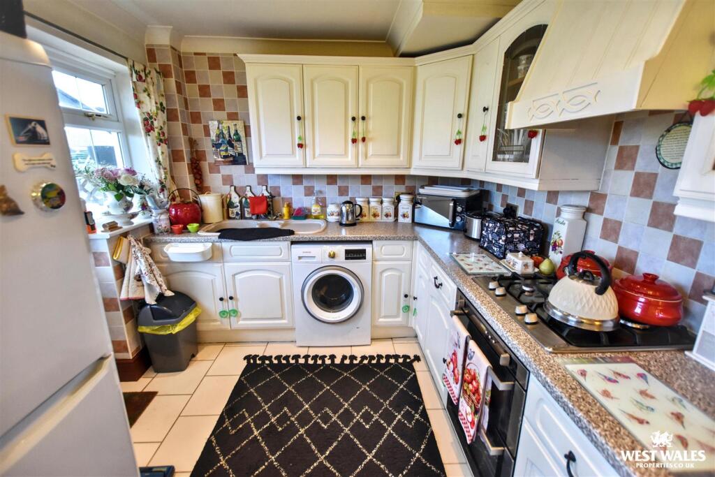 Saunders Road, Sageston, Tenby – pohled 3