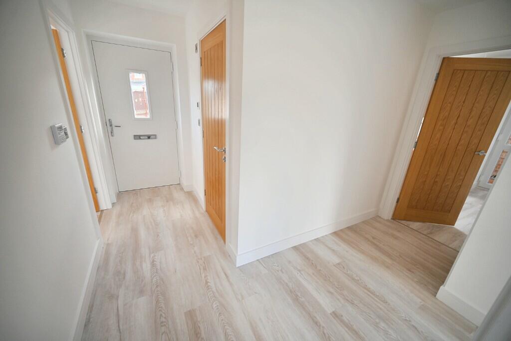 Rudge Avenue, Lanesfield, Wolverhampton, West Midlands, WV1 - View 5