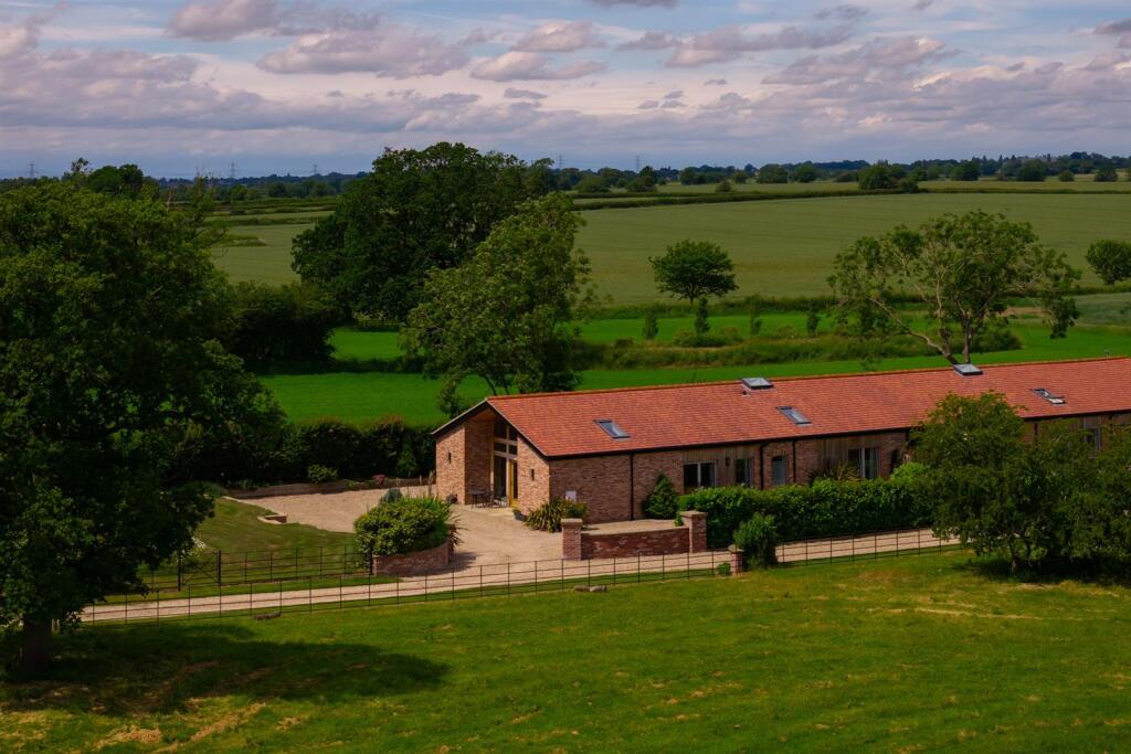 3-bed house on The Hawthorns, Stillington, York, £600,000
