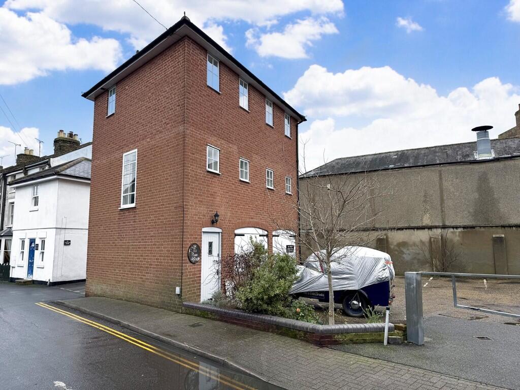 Main image of property: Chapel Road, Burnham-on-Crouch