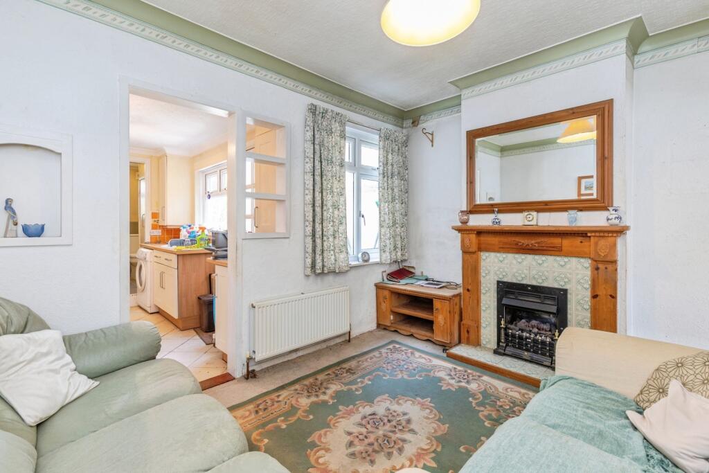 House in Chatham, Medway - View 5