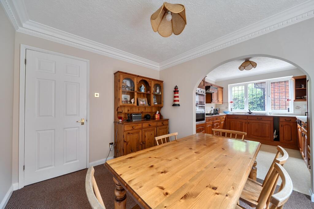 House in Woking, Surrey - More