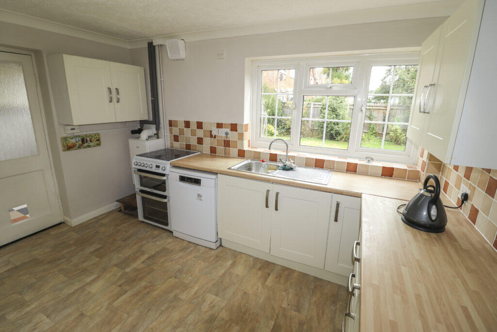 House in Portsmouth - More