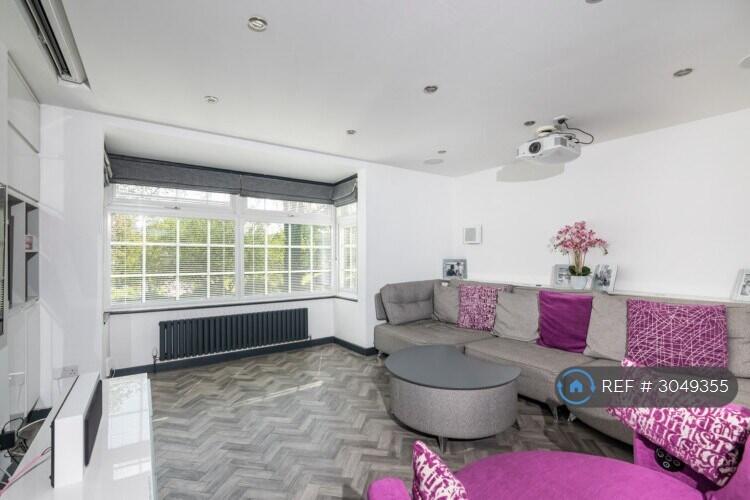 Apartment in York, Heworth - More