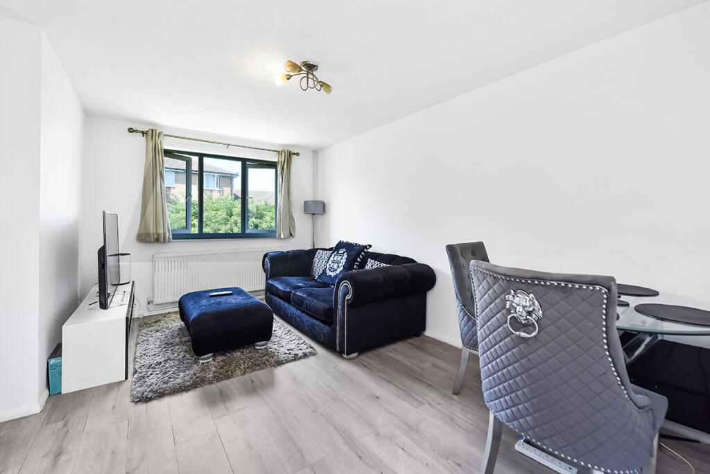 Main image of property: Express Drive Ilford IG3 9RE