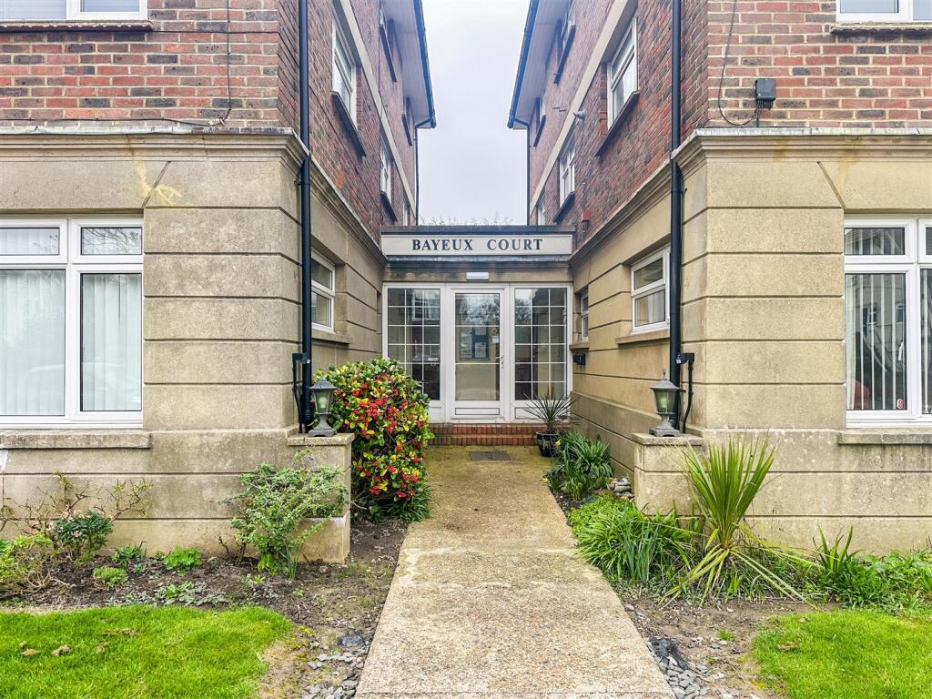 Main image of property: Middlesex Road, Bexhill-On-Sea, TN40 1LU