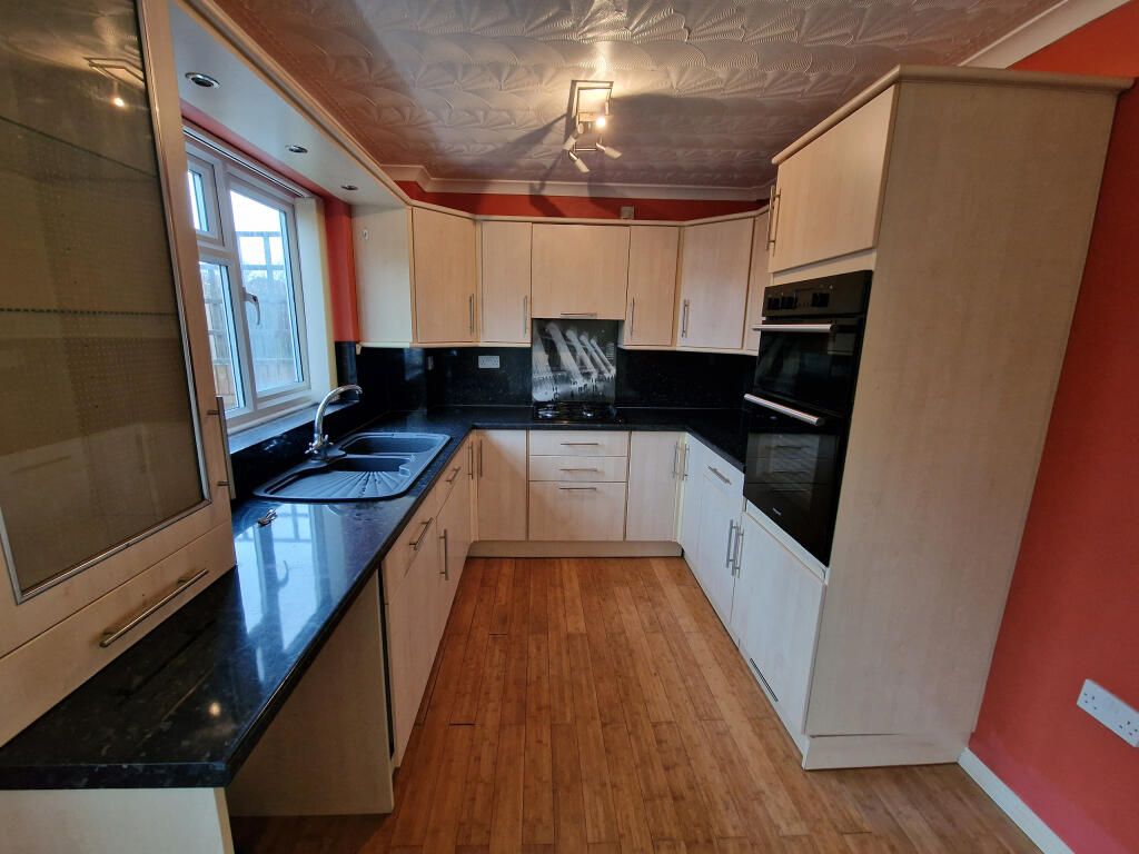 Additional image 3 of Tintagel Road, Yeovil, Somerset, BA21 3RE