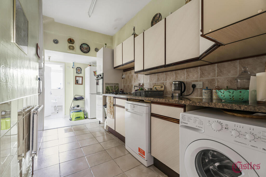 House in London - View 3