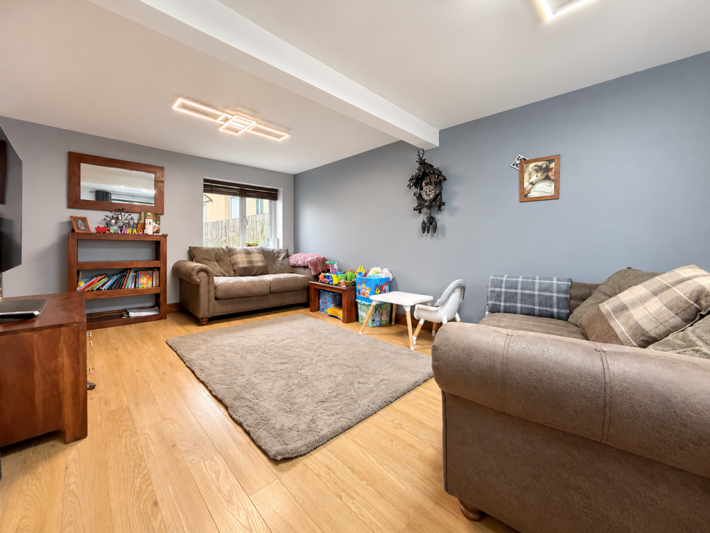 House in Trecynon, Robertstown, Aberdare West - View 2