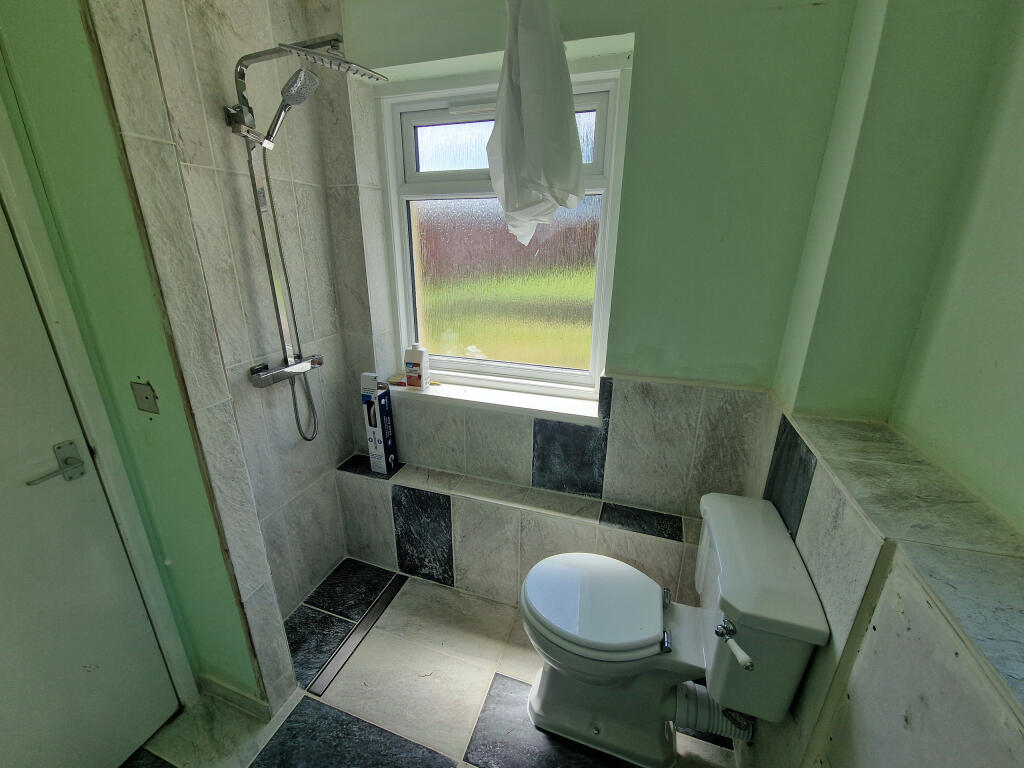 House in Yeovil, Somerset - View 5