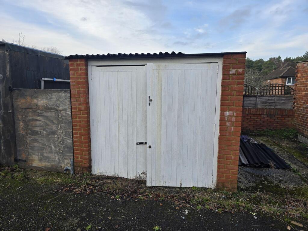 Main image of property: Parsons Close, Church Crookham, GU52