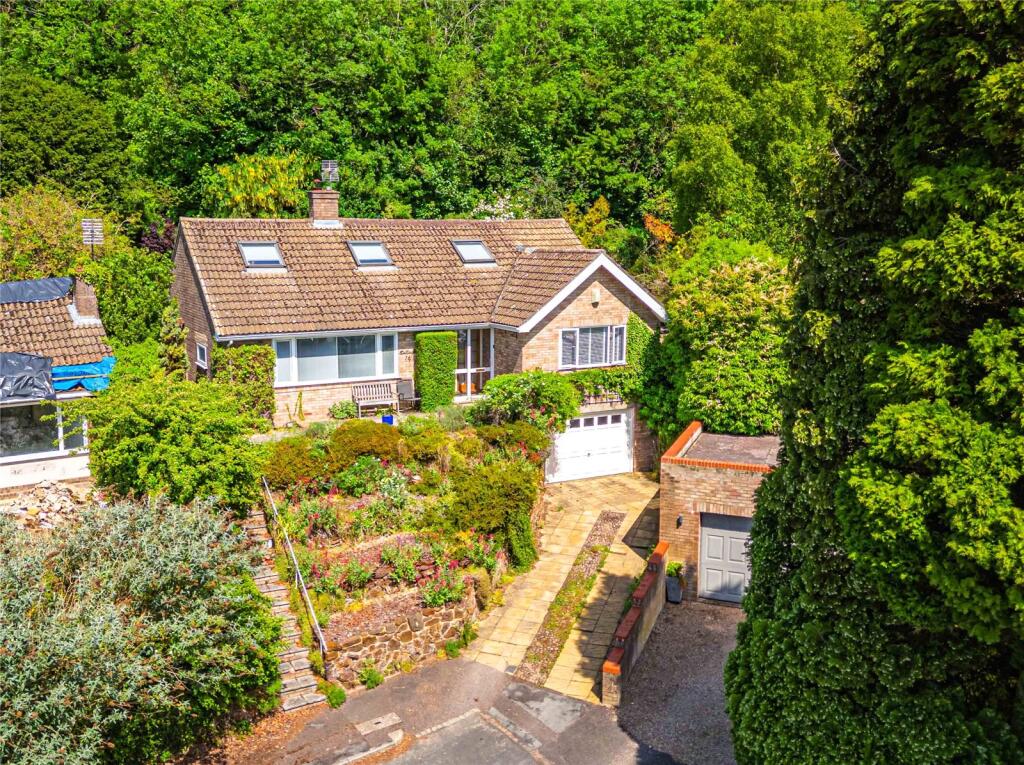 Main image of property: Brownlow Rise, Totternhoe, Central Bedfordshire, LU6