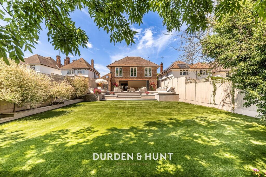 Main image of property: Hilltop Close, Loughton, IG10