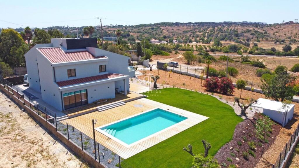 Main image of property: Algarve, Quarteira