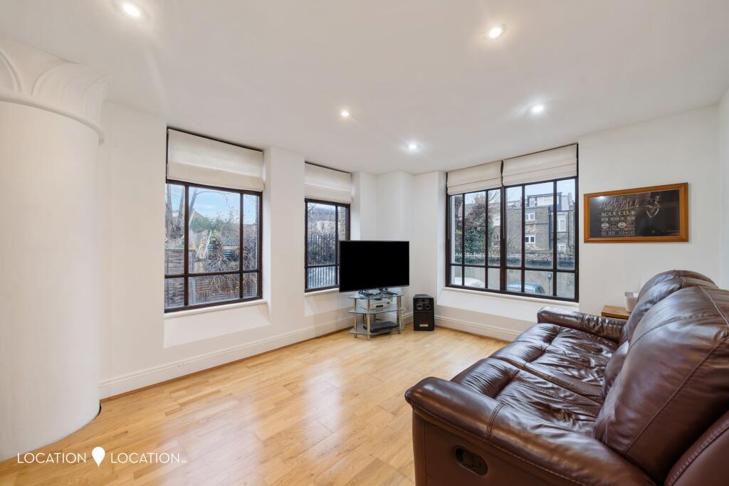 Main image of property: Ark Court, Alkham Road, N16
