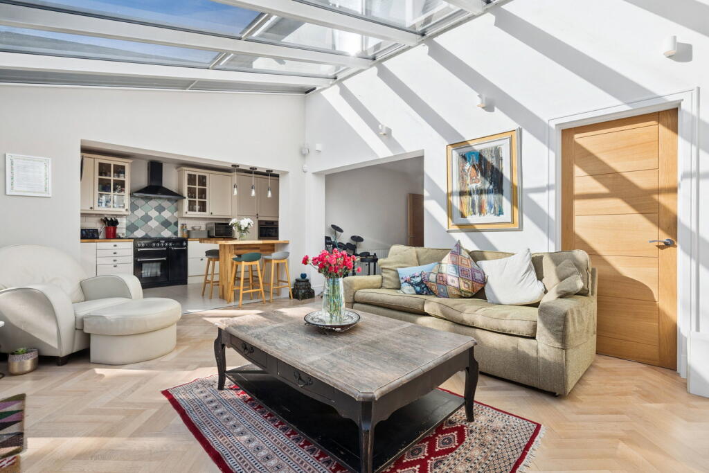 House in London - More