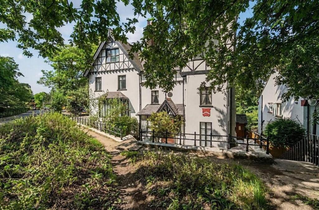 Main image of property: Summer Hill, Chislehurst, BR7