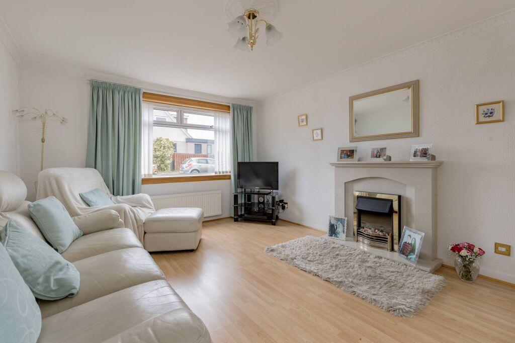 15 Baberton Mains Park, Baberton, Edinburgh, EH14 3DX photo 2