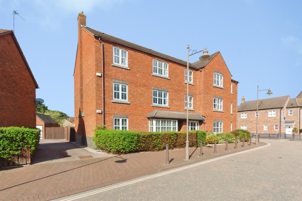 Main image of property: Dickens Heath Road, Shirley, Solihull