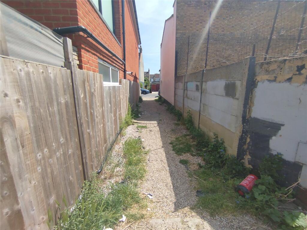 London Road, Westcliff-on-Sea, Essex, SS0 – pohled 5