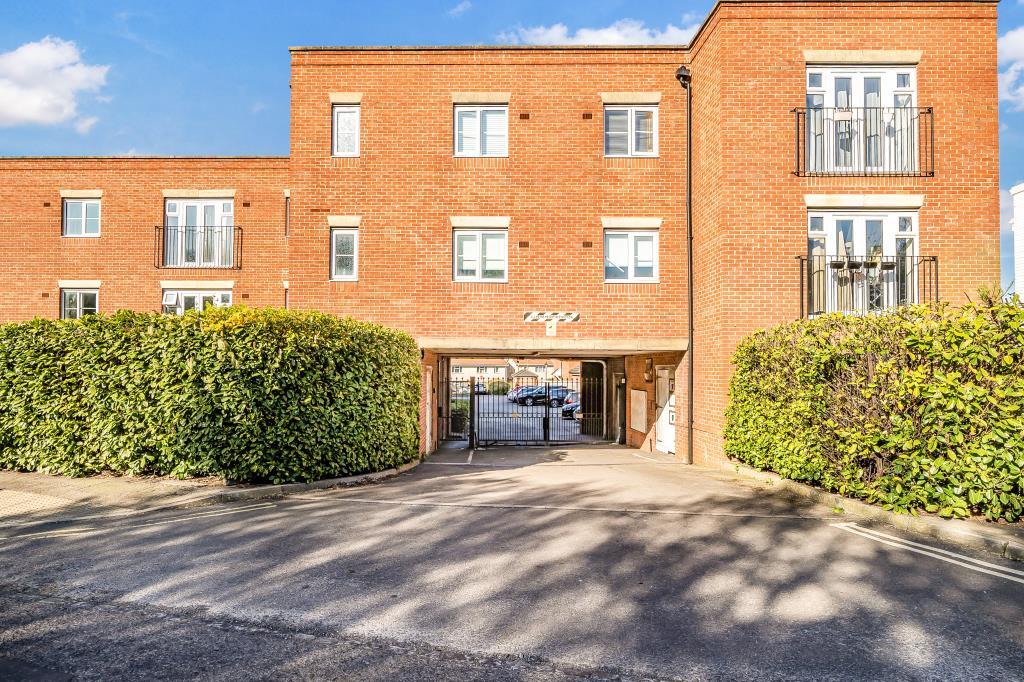 Main image of property: Ellington Court, Headington, OX3