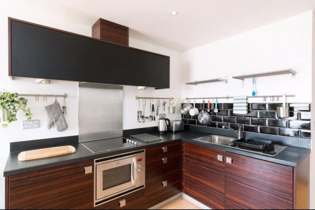 Apartment in Birmingham, West Midlands - View 2