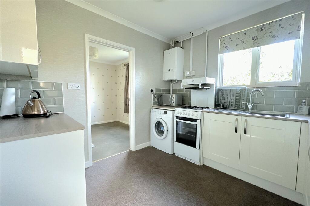 House in Surrey Heath, Surrey - View 4