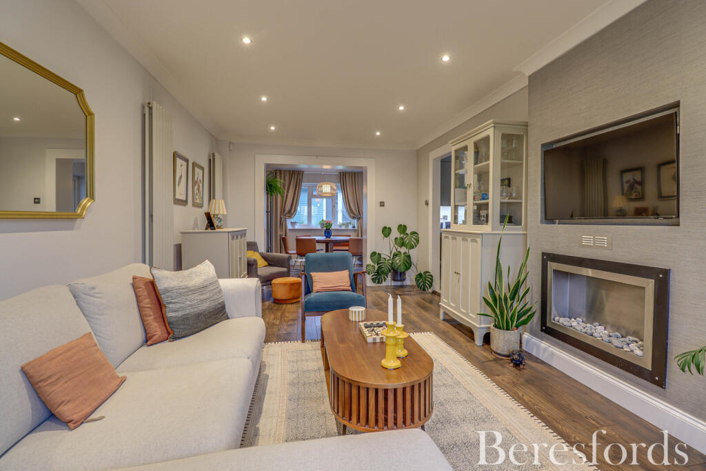 Knights Way, Brentwood, CM13 photo 4