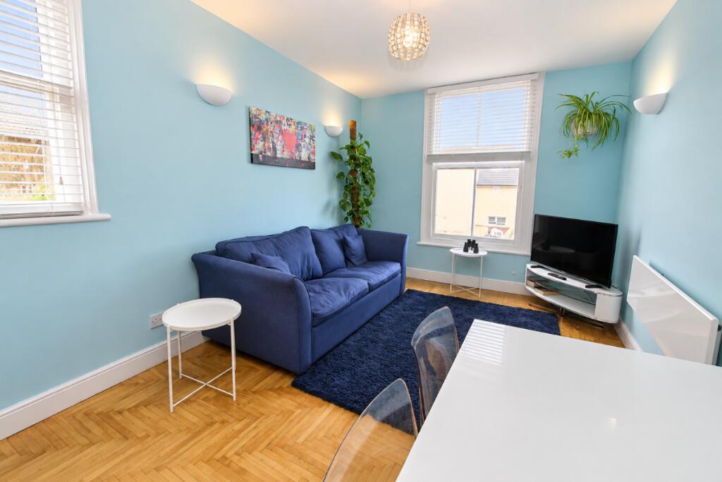 Apartment in Canterbury - View 4