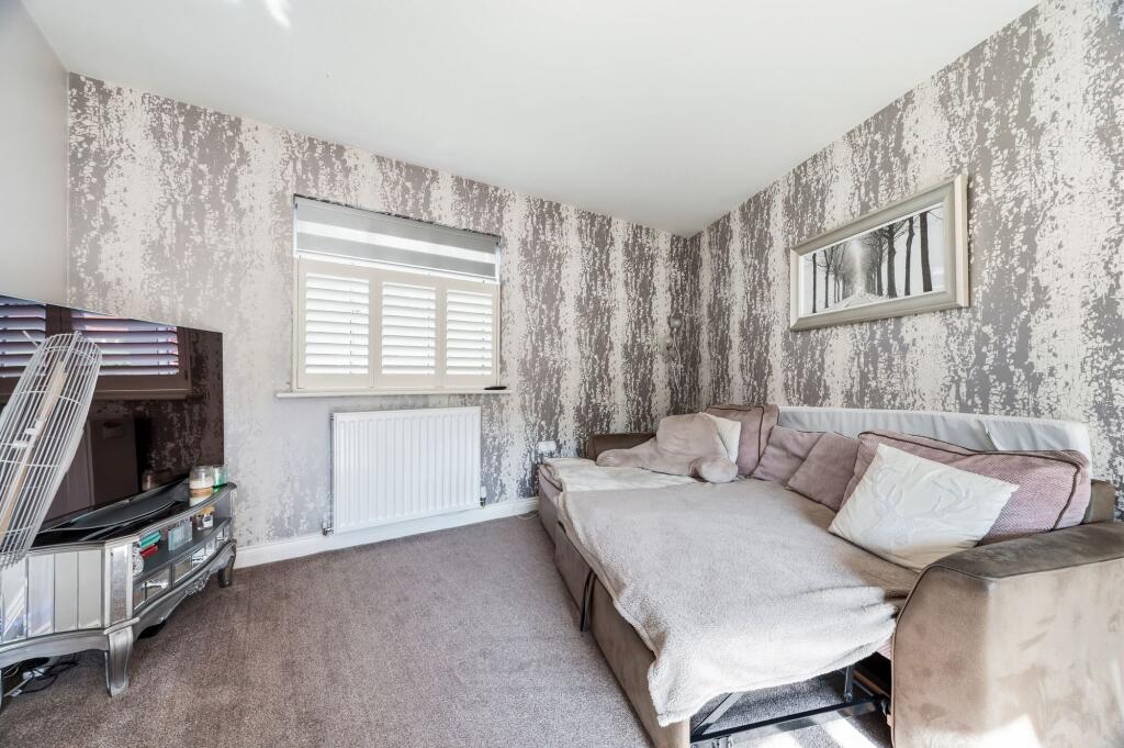 Howes Drive, Marston Moretaine, MK43 photo 4