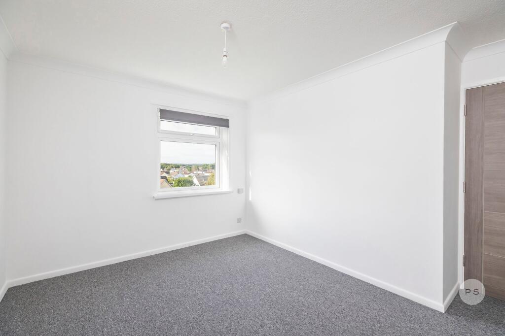 Apartment in Poole - More