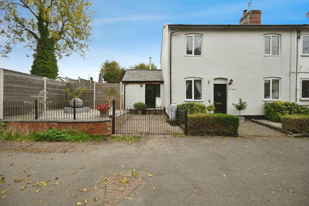 3-bed terraced on The Locks, Hillmorton, £325,000