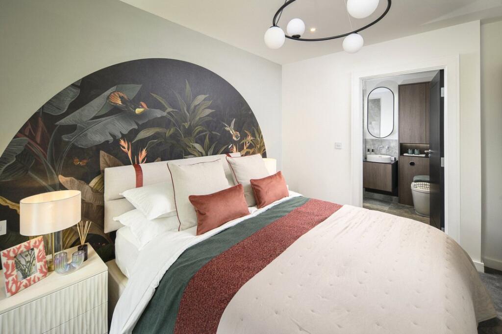 Apartment in Twickenham - View 5