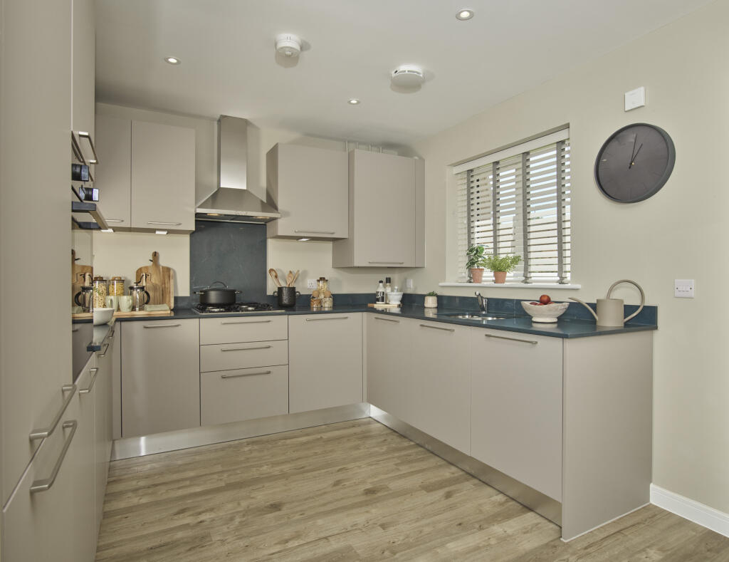 House in Tonbridge and Malling, Kings Hill - More