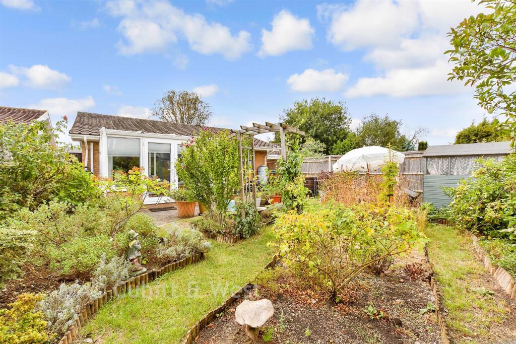 House in Croydon - View 5