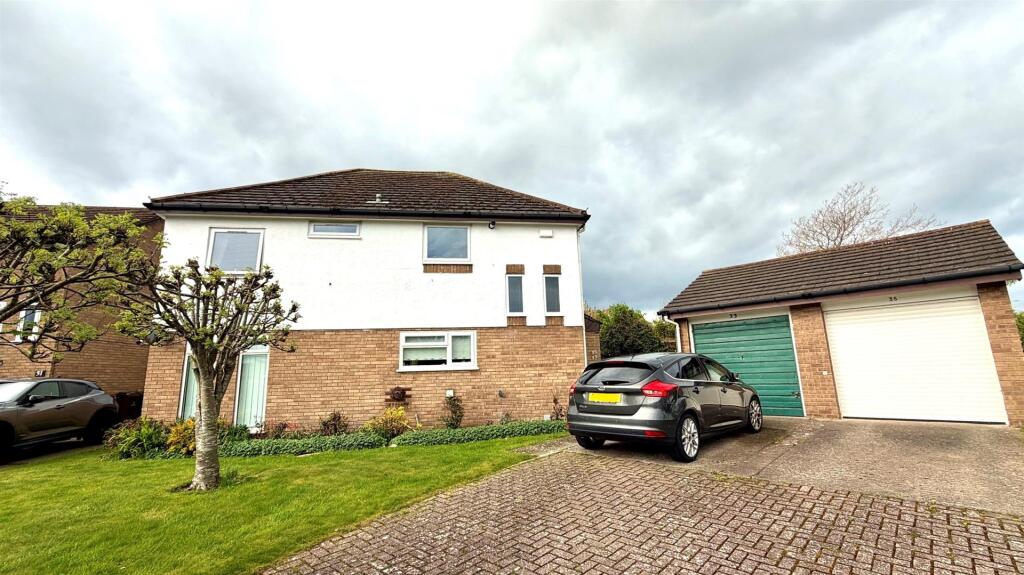 Main image of property: Kingsway, Llandudno
