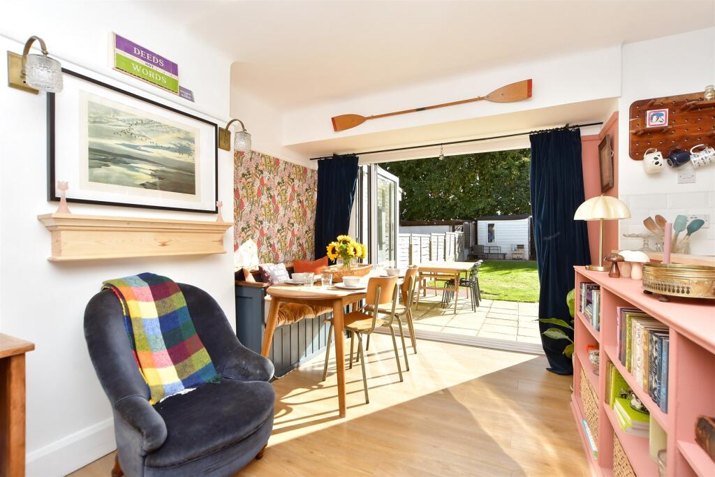 Main image of property: Blenheim Avenue, Chatham, Kent