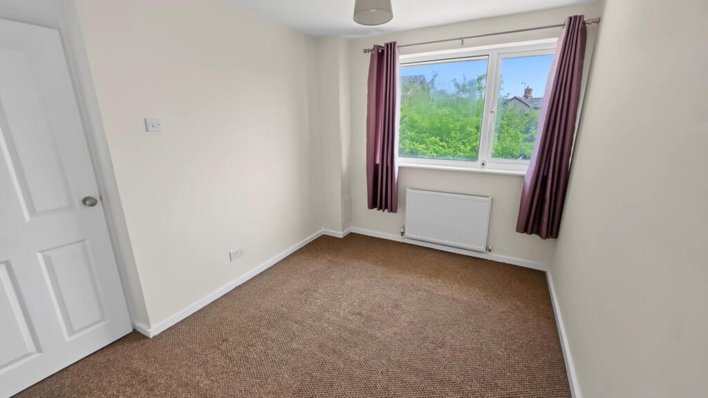 House in Northampton, Hartwell - More