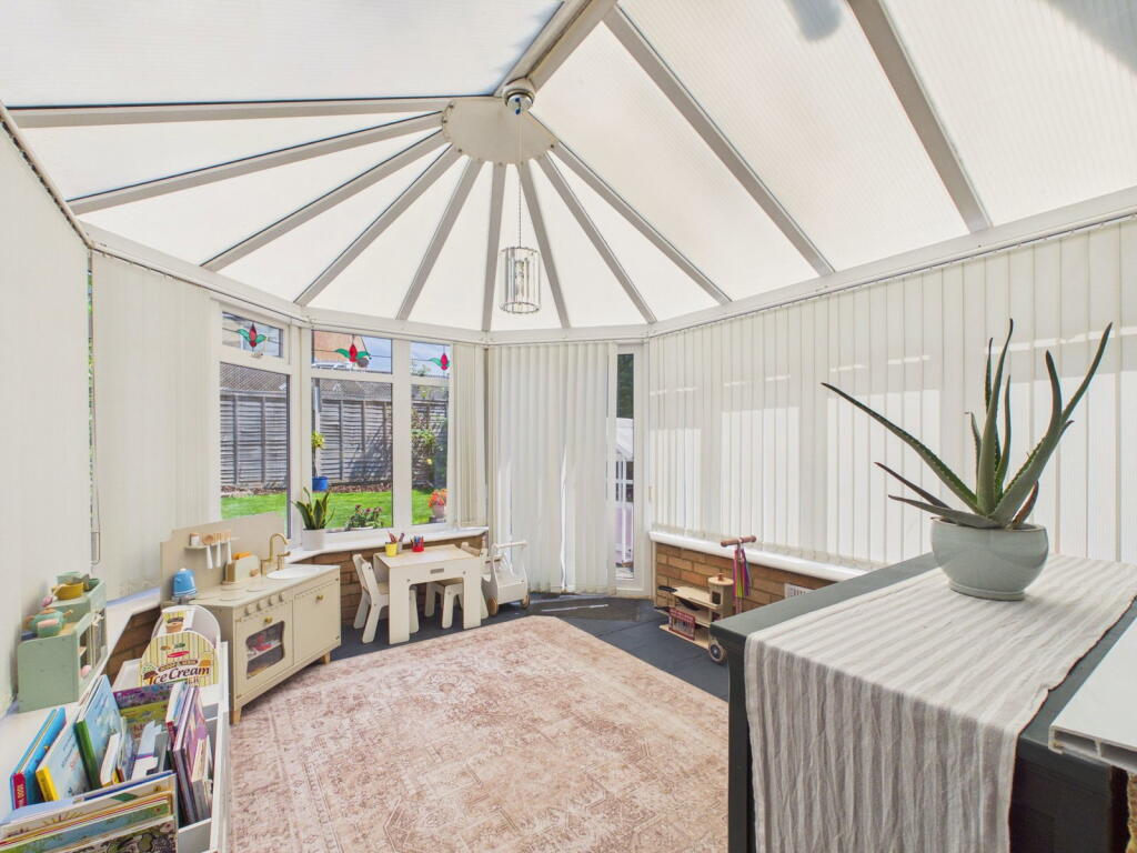 House in Horsham, North Heath, North Horsham - View 5