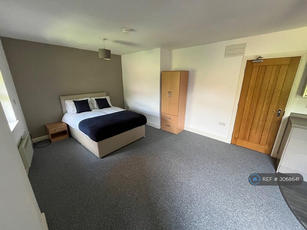 Main image of property: High Street, Edwinstowe, Mansfield, NG21