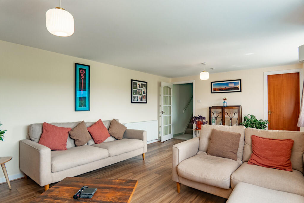 House in Aberdeen, Moray - View 4