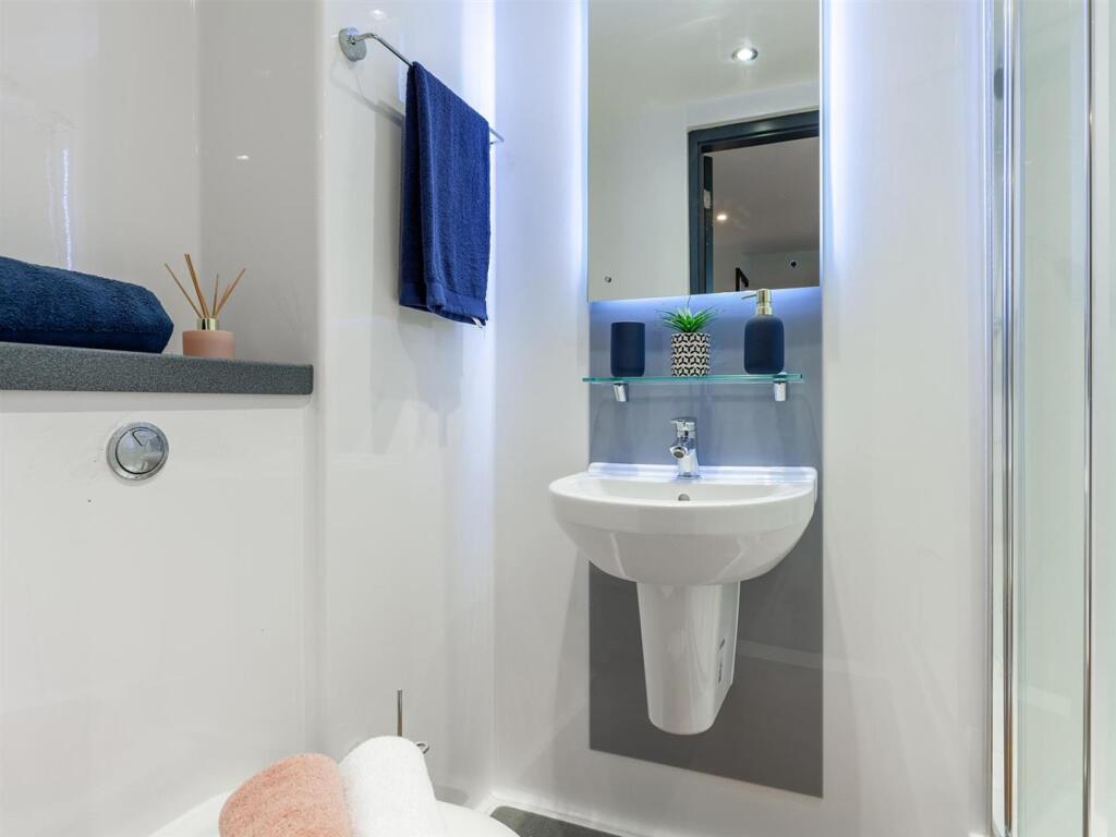 1 bedroom flat share for rent